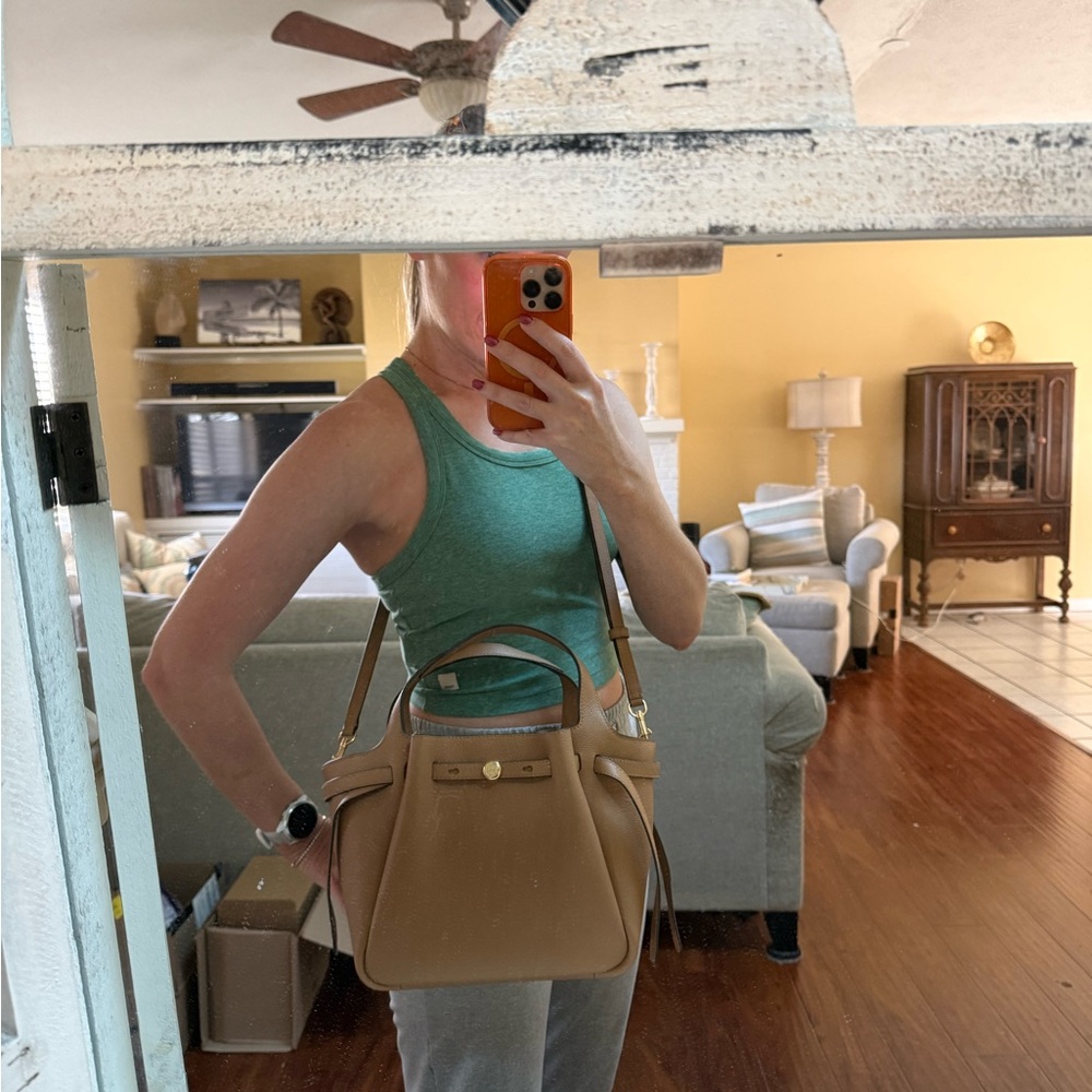 Like new!!! Tory Burch Small ROMY Tote Bag - Picture 6 of 11